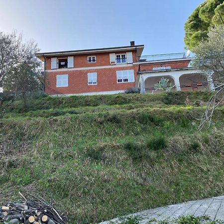 Casa Vacanza Villa Patrizia Follo Alto Exteriér fotografie